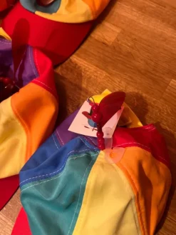 Outlet 6 kpl ropelilippiksiä