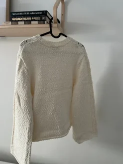 Clearance & Other Stories valkoinen neule