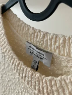 Clearance & Other Stories valkoinen neule