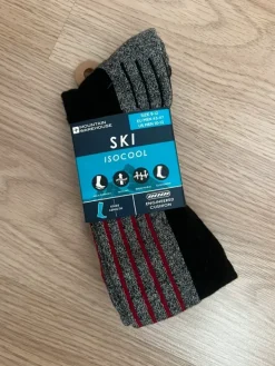 Best Mountain Warehouse 2 pairs of ski socks