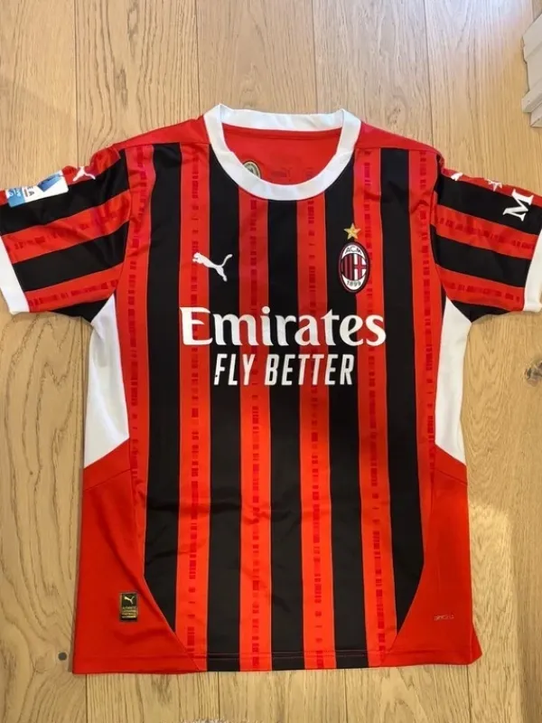 Hot Ac Milan Rafa Leao paita