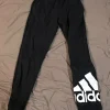 New Adidas housut