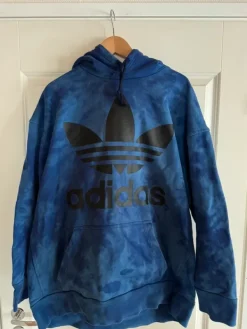 Clearance Adidas huppari
