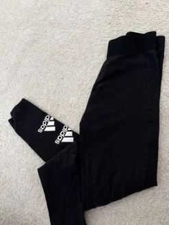 Sale Adidas legginsit