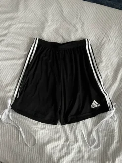 Hot adidas shortsit