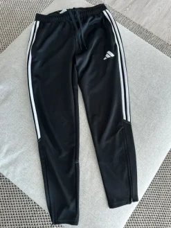 Outlet adidas Tiro 23 Club miesten treenihousut – lähes uudet