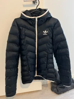 Best adidas toppatakki