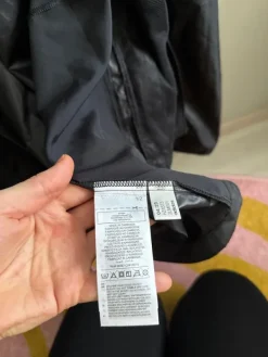 Hot adidas tuulitakki