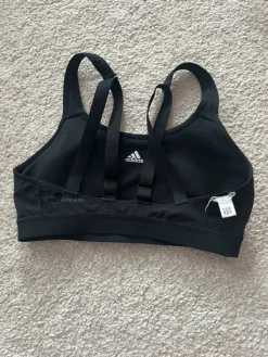 Clearance adidas urheiluliivit