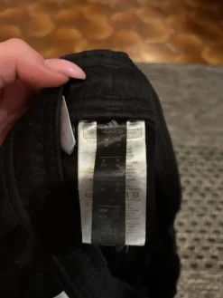 Online adidas verkkarit