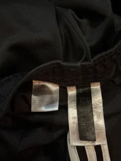 Online adidas verkkarit