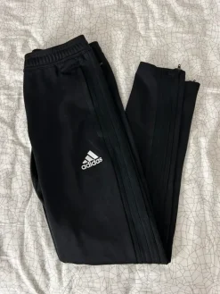 Discount adidas verkkarit
