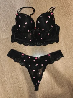 Discount New Yorker Alusvaate setti