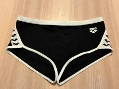 Arena Icons low waist short uimahousut, koko 90 cm.