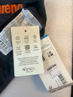 Online Arena uimahousut