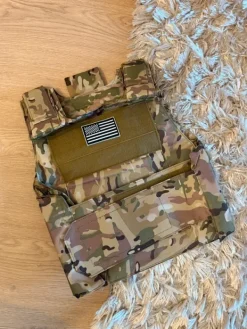 New juhlamaailma Armeijaliivi esim halloweenasuun