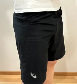 Clearance Asics urheilushortsit
