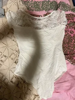 Online Plume Ballet leotard white