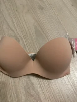 Hot H&M 70B-70D Uudet rintaliivit