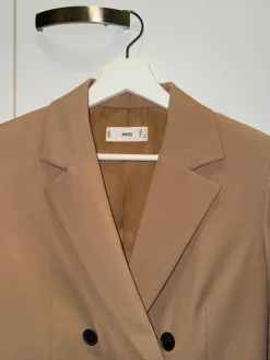 New Mango Beige bleiser