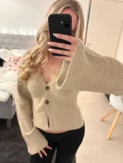 Sale beige villapaita