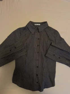 bershka imarteleva kauluspaita