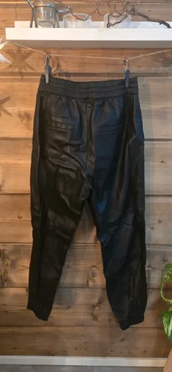 Hot Bershka nahkahousut