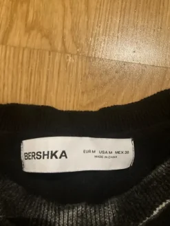 Hot Bershka paita