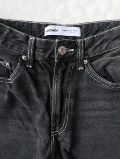 Bershka suorat farkut W28