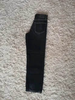 Bershka suorat farkut W28