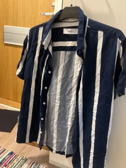 Sale Bershka t paita