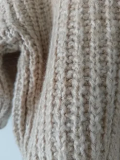 Clearance Bik Bok paksu villasekoite neule