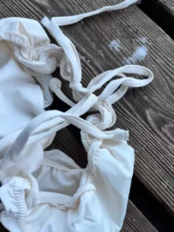 New H&M bikini alaosa