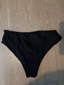 New Fashion Nova Bikinihousut M