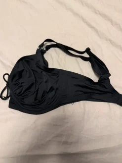 Outlet Bikinin yläosa