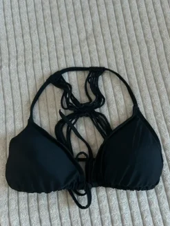 New Cubus Bikinin yläosa