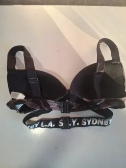 Clearance CENSORED Bikiniyläosa