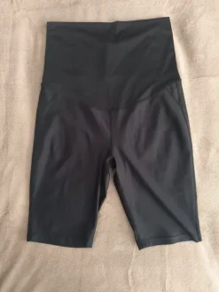 Outlet Blacc äitiysshortsit