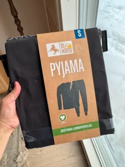 Clearance Black Horse pyjama