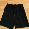 Best H&M Basic Black knee length shorts