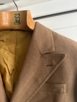 Discount Tampereen pukutehdas Bleiseri