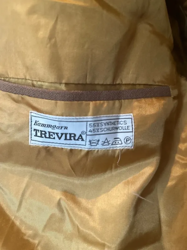 Discount Tampereen pukutehdas Bleiseri