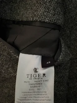 Online Tiger of Sweden Bleiseri