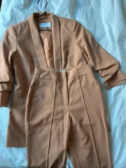 Hot Bleiseriasu setti housut 34 & bleiseri 36