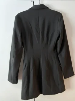 Online Bleiserimekko