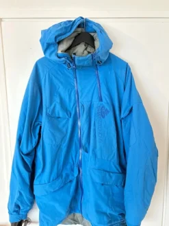 Hot Sweet Protection Blue insulated skiing jacket