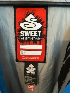 Hot Sweet Protection Blue insulated skiing jacket