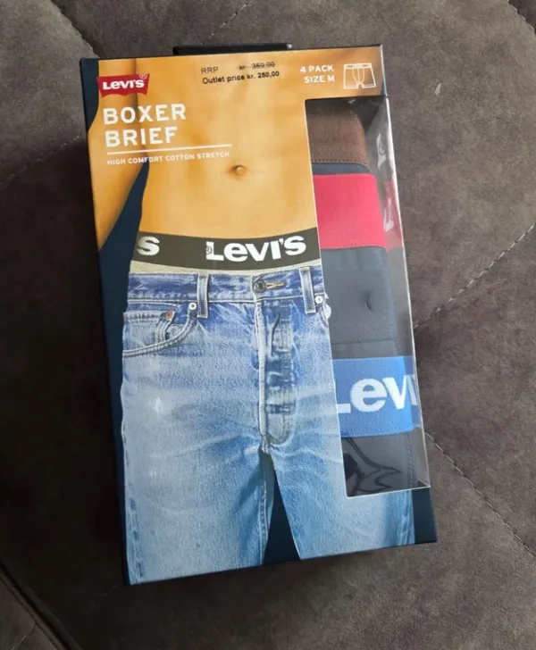 New Bokserki Levi's r. M 4pack