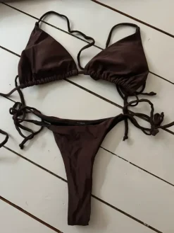 Hot Brun highwaist bikini