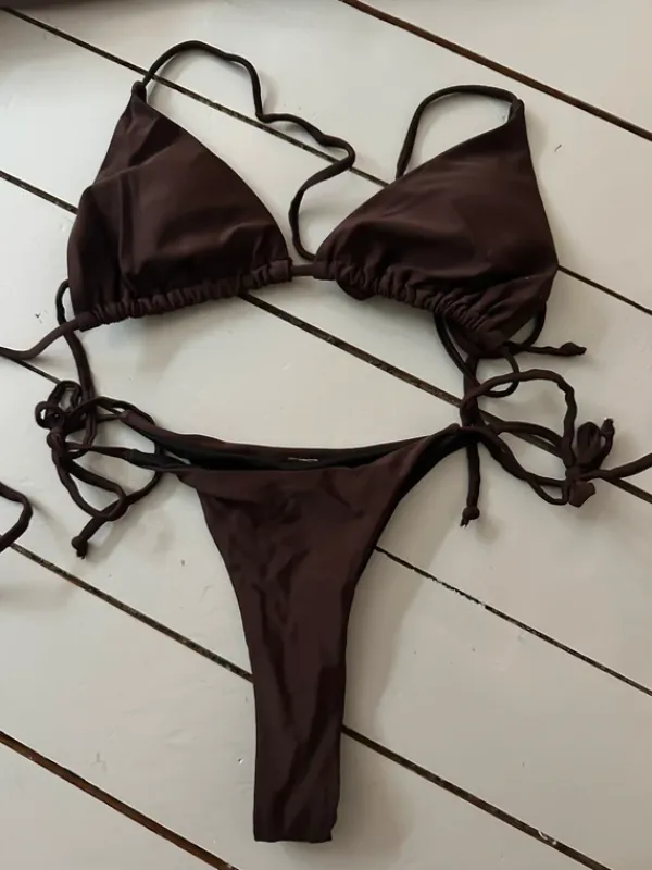 Hot Brun highwaist bikini